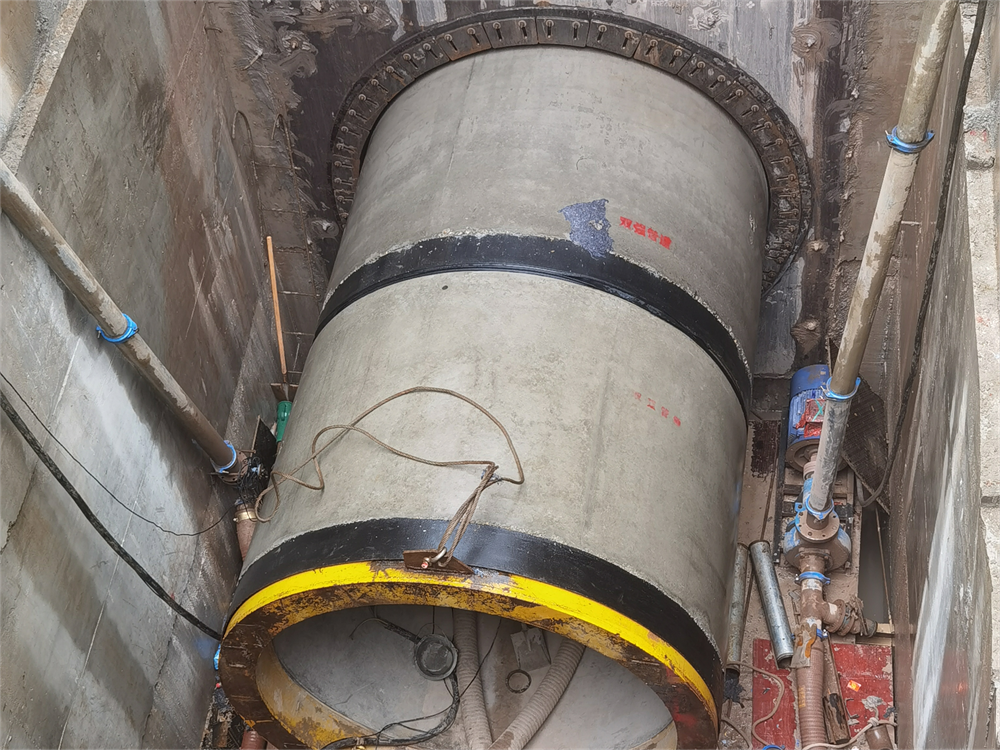 重庆污水工程  2400mm 硬岩破碎顶管机 